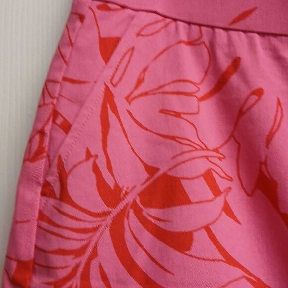 Rafaella Pink and Red Patterned Skort, Large Leaf Pattern "CARMINE ROSE" NWT  M - Picture 3 of 10